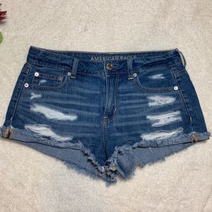 AE American Eagle Tomgirl Shortie Denim women jean Shorts size 4